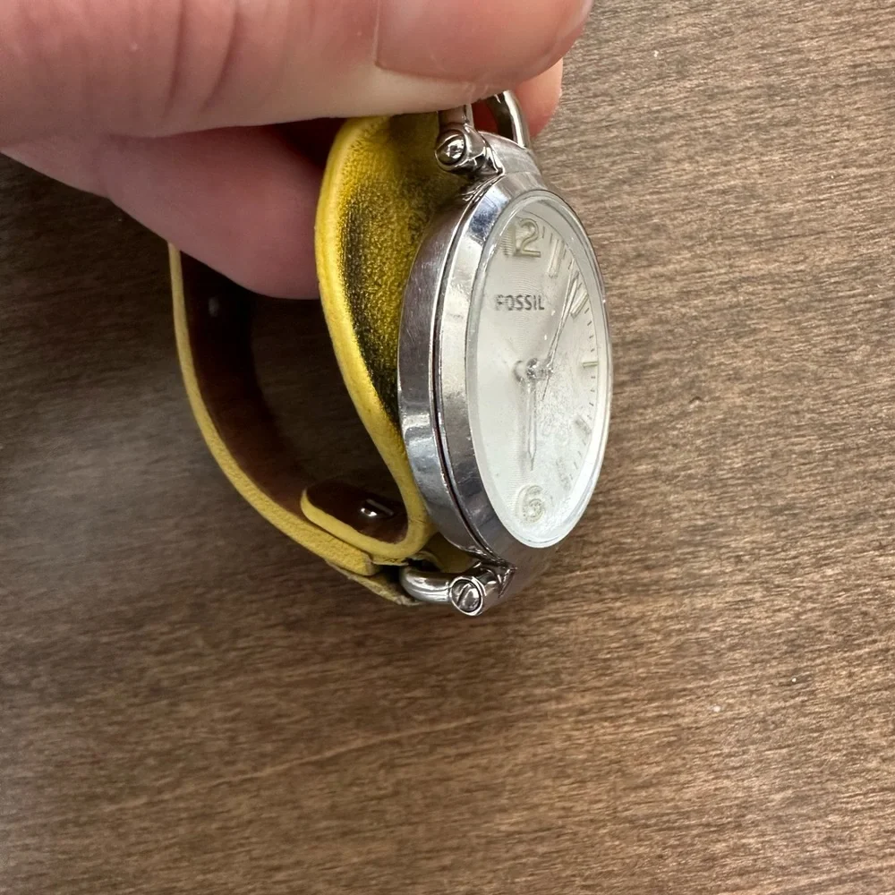 Lot of 3 Women’s Fossil Leather Watches - Picture 9 of 10